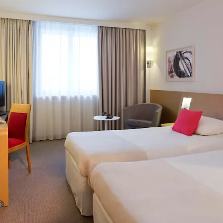 Novotel Centre Vieux Отель