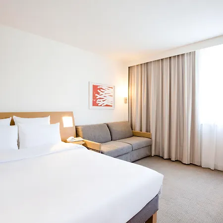 Novotel Centre Vieux Отель Ницца