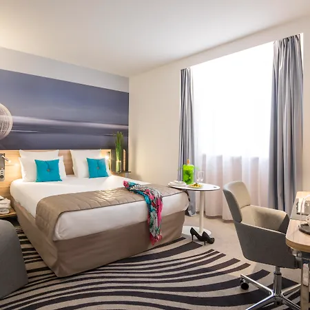 Novotel Centre Vieux Отель