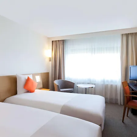 Novotel Centre Vieux Отель