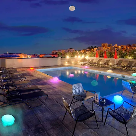 Novotel Centre Vieux Отель 4*