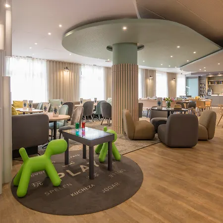 Novotel Centre Vieux Отель Ницца